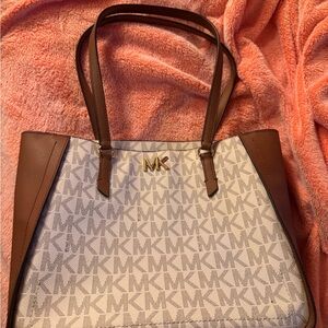 Michael Kors Tan and Cream Signature Tote